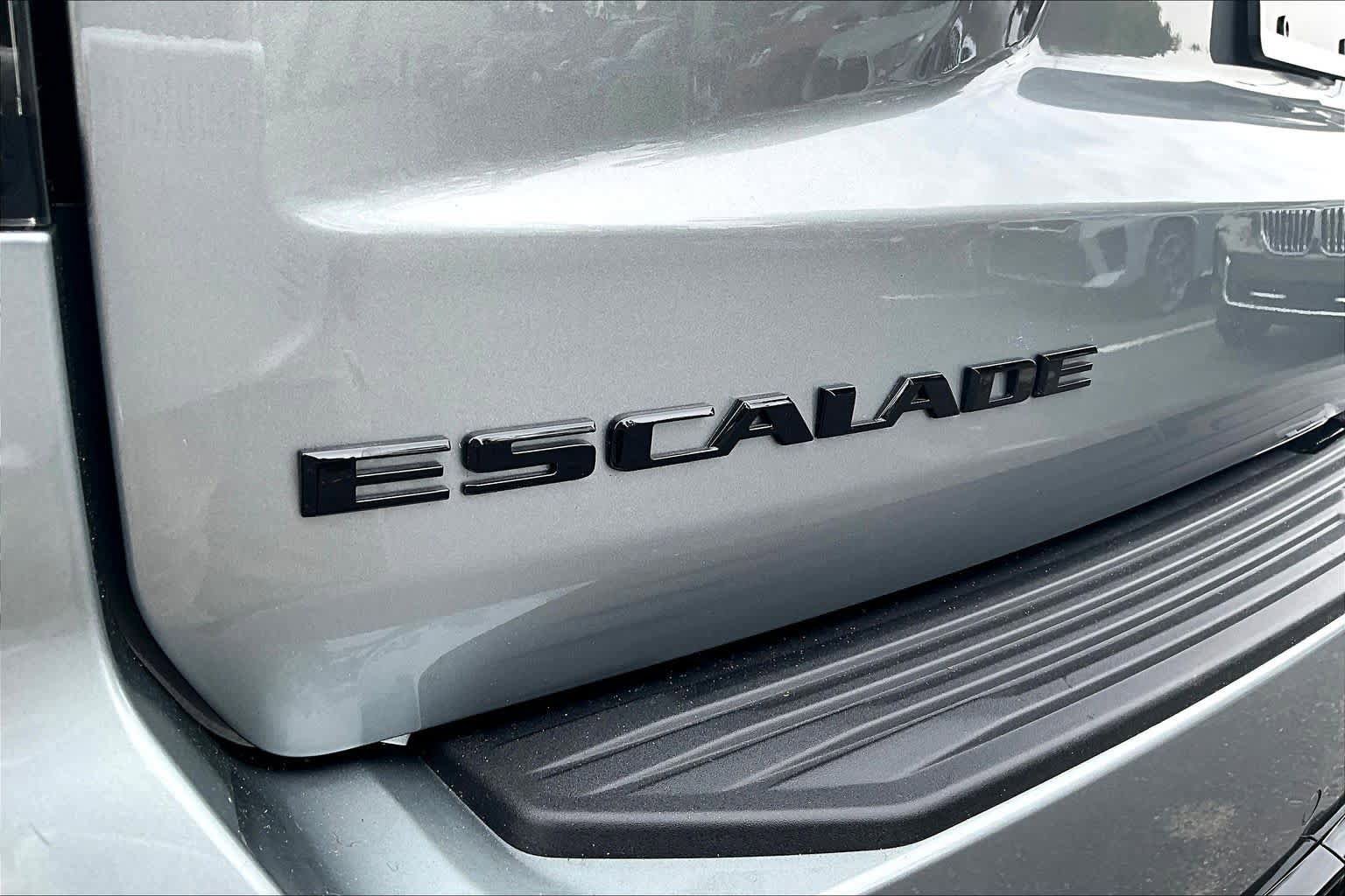 Used 2024 Cadillac Escalade Sport w/ LPO, ONYX Package image 31
