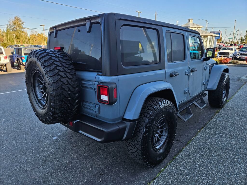 Used 2024 Jeep Wrangler Unlimited AWD/4WD image 5