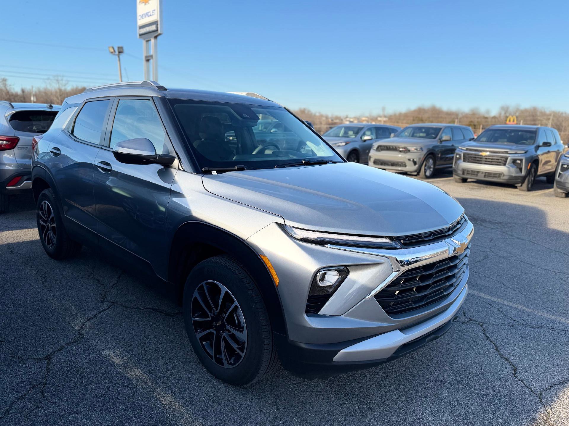 Used 2025 Chevrolet TrailBlazer LT w/ Driver Confidence Package