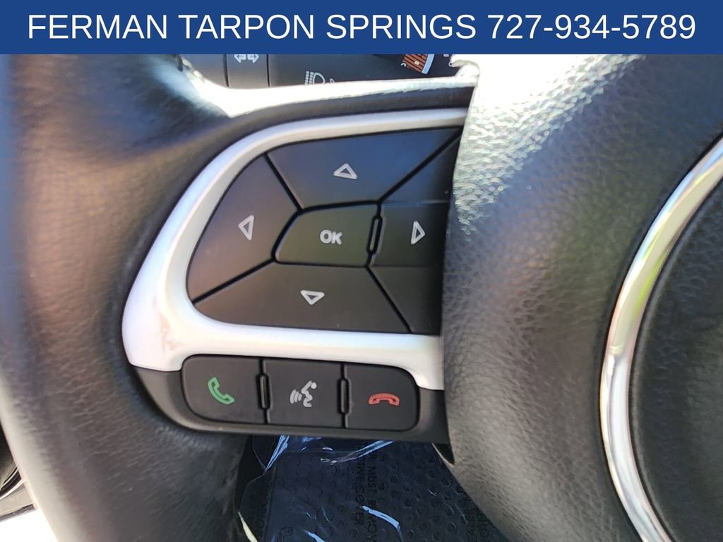 Used 2020 Jeep Renegade Latitude w/ Cold Weather Group image 12