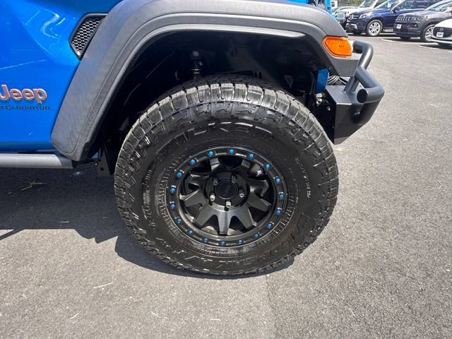Used 2023 Jeep Gladiator Mojave w/ Cold Weather Group AWD/4WD image 15