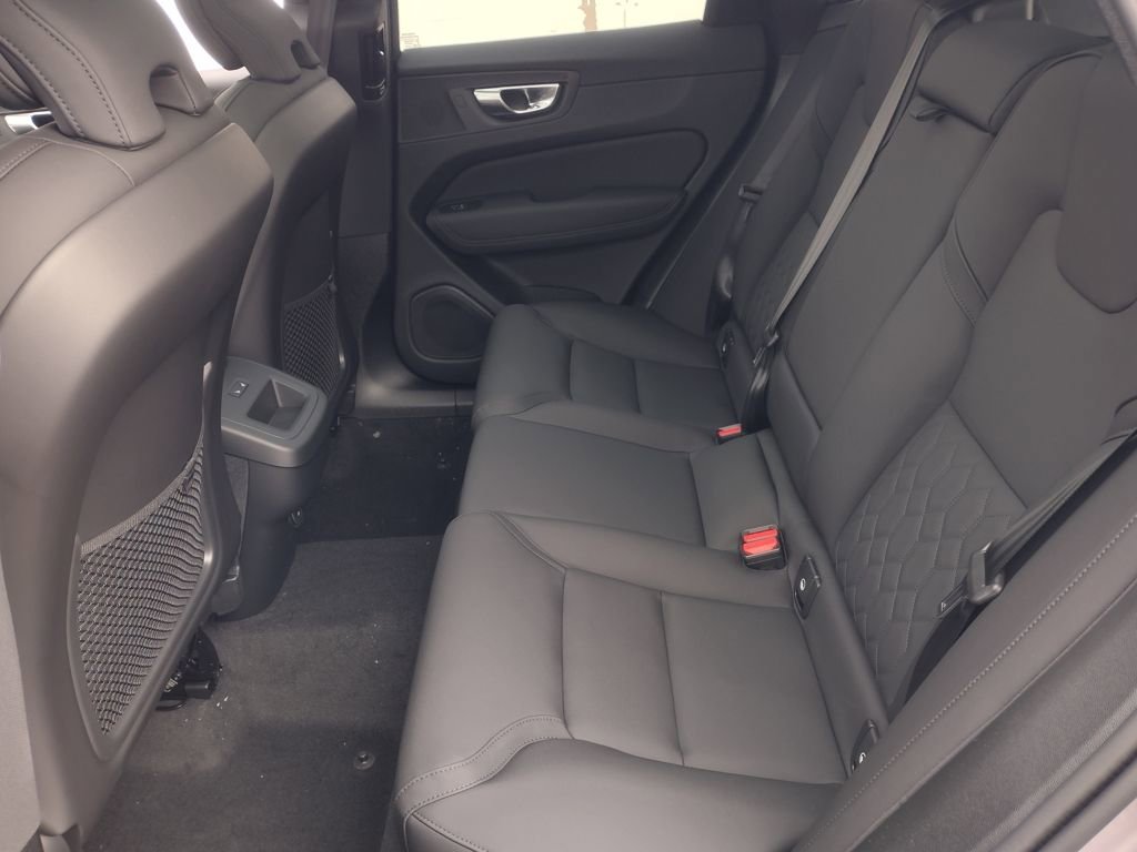New 2026 Volvo XC60 B5 Plus w/ Protection Package Premier image 20