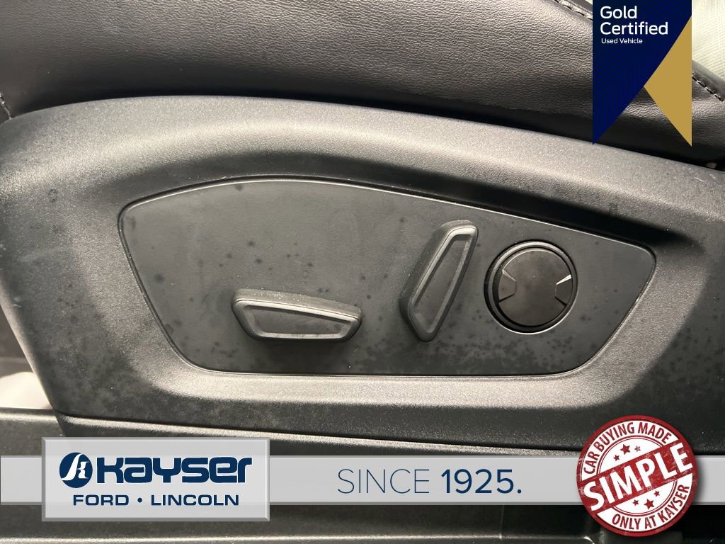 Certified 2022 Ford Explorer Platinum w/ Equipment Group 601A image 29