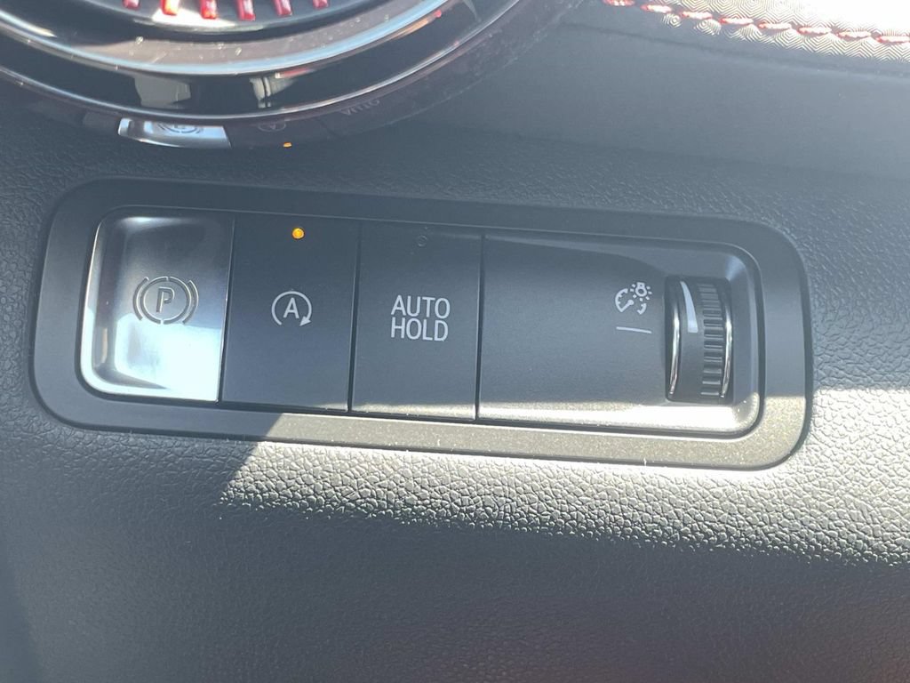 New 2026 Chevrolet Equinox RS w/ Convenience Package III FWD image 32