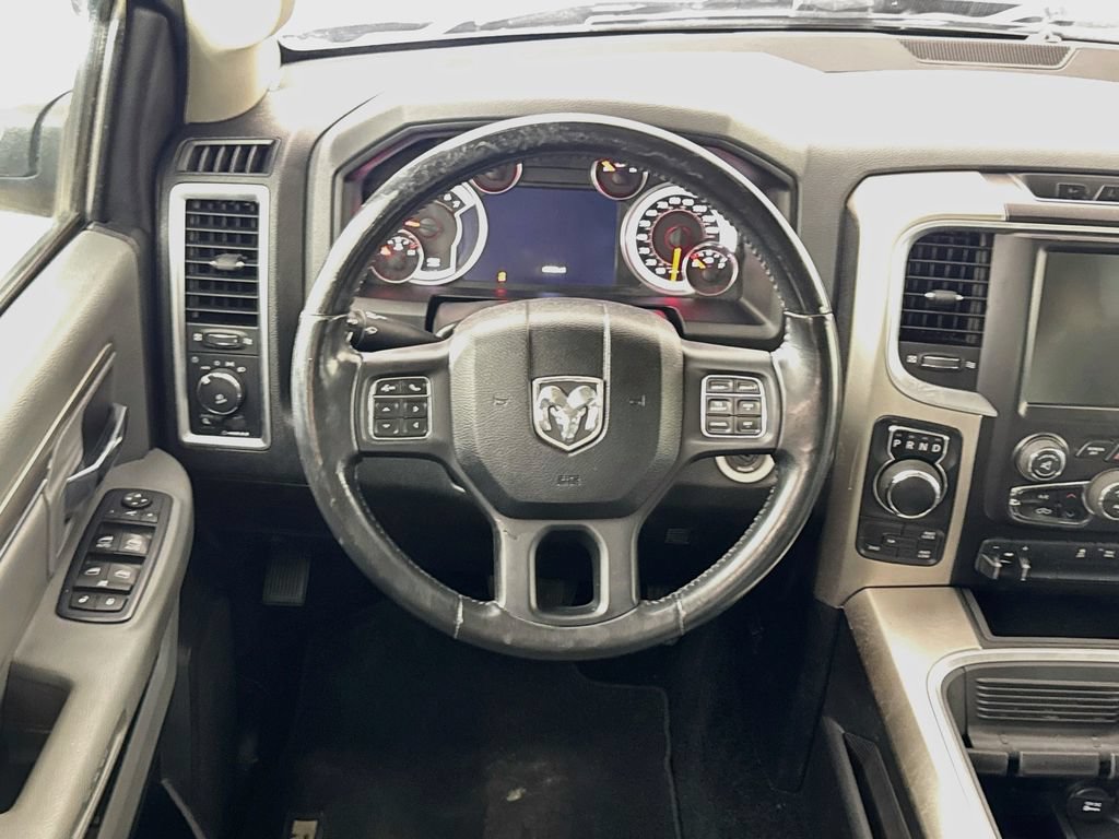 Used 2017 RAM 1500 Classic SLT w/ SLT Plus D←cor Group AWD/4WD image 14
