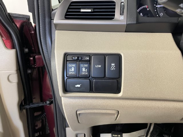 Used 2017 Honda Odyssey EX-L image 13