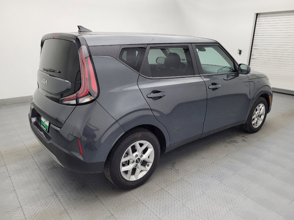 Used 2025 Kia Soul LX image 10