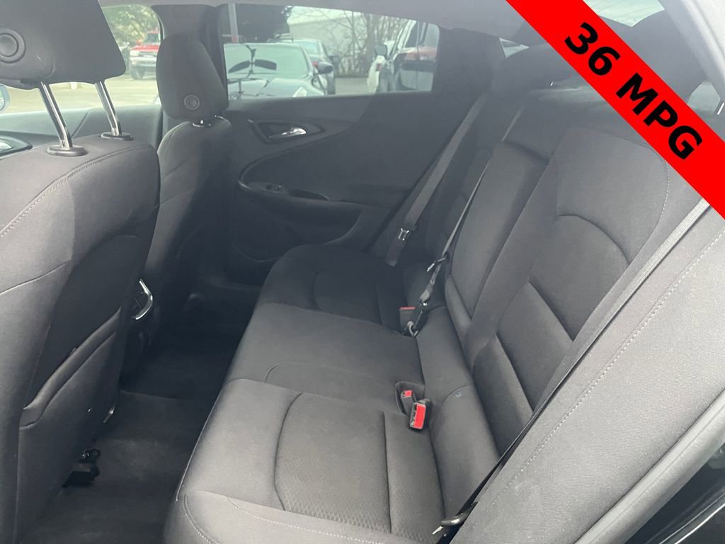 Used 2022 Chevrolet Malibu LT image 17