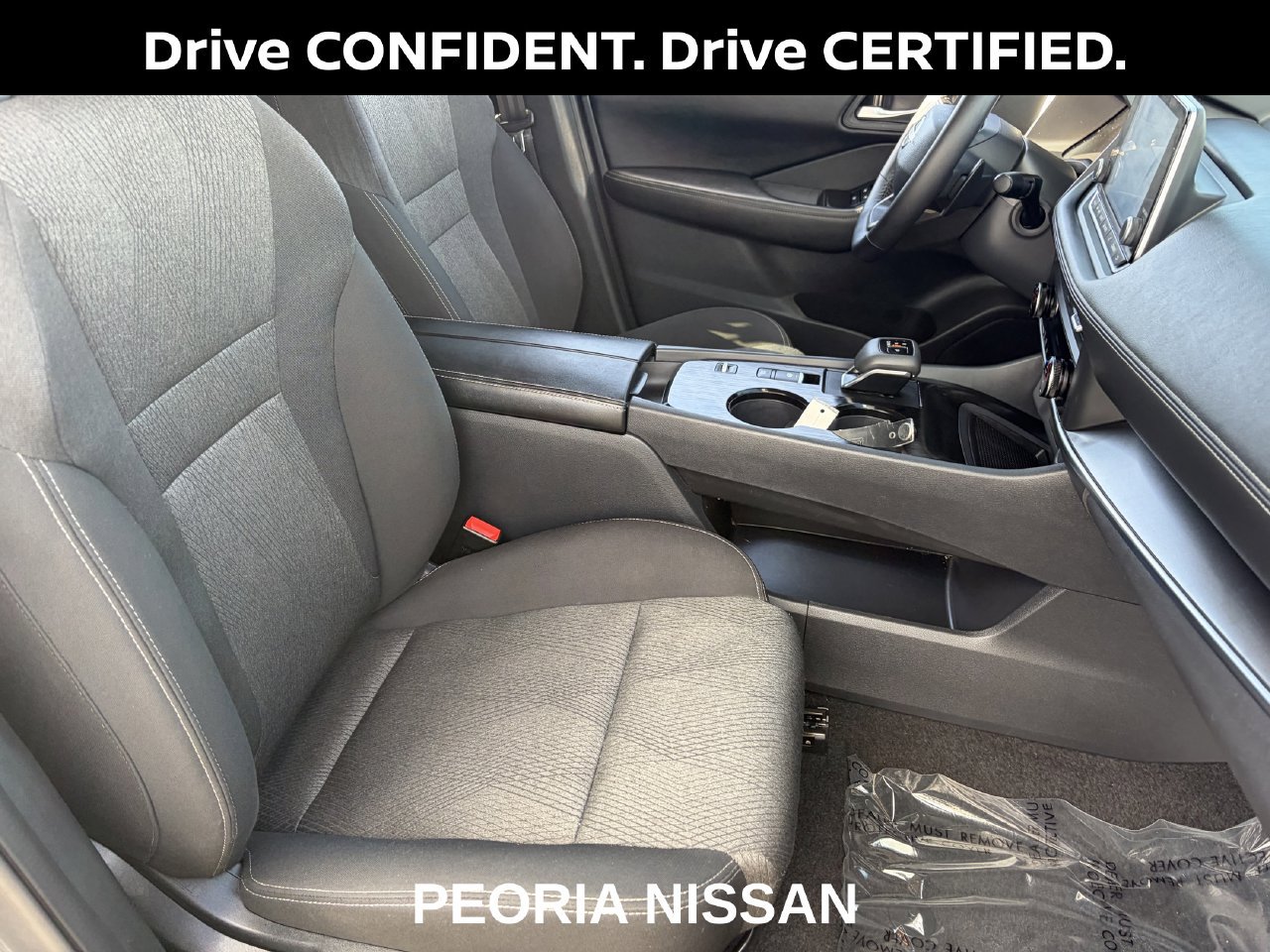 Certified 2025 Nissan Rogue SV FWD image 13