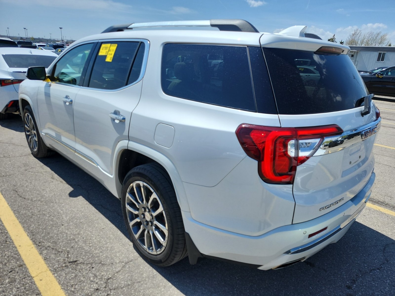Used 2020 GMC Acadia Denali w/ GMC Pro Grade Package AWD/4WD image 6