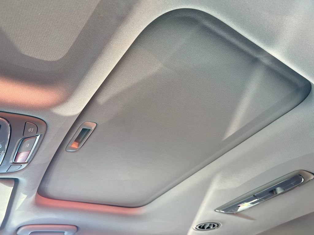 Used 2025 Kia Telluride S image 37