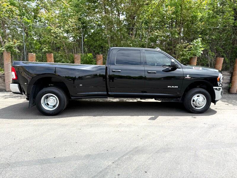 Used 2022 RAM 3500 Tradesman image 9