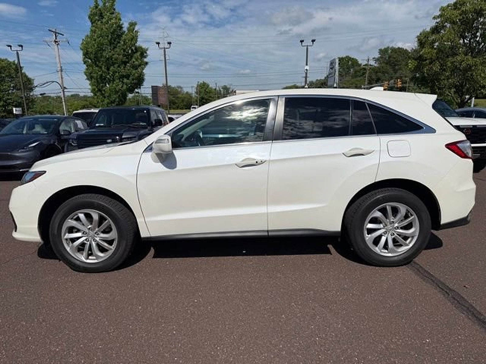 Used 2018 Acura RDX AWD w/ Technology Package image 4