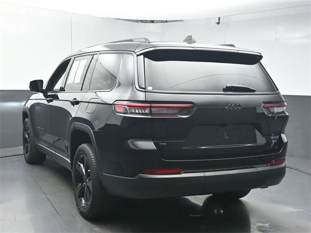 Used 2023 Jeep Grand Cherokee L Limited w/ Black Appearance Package image 6