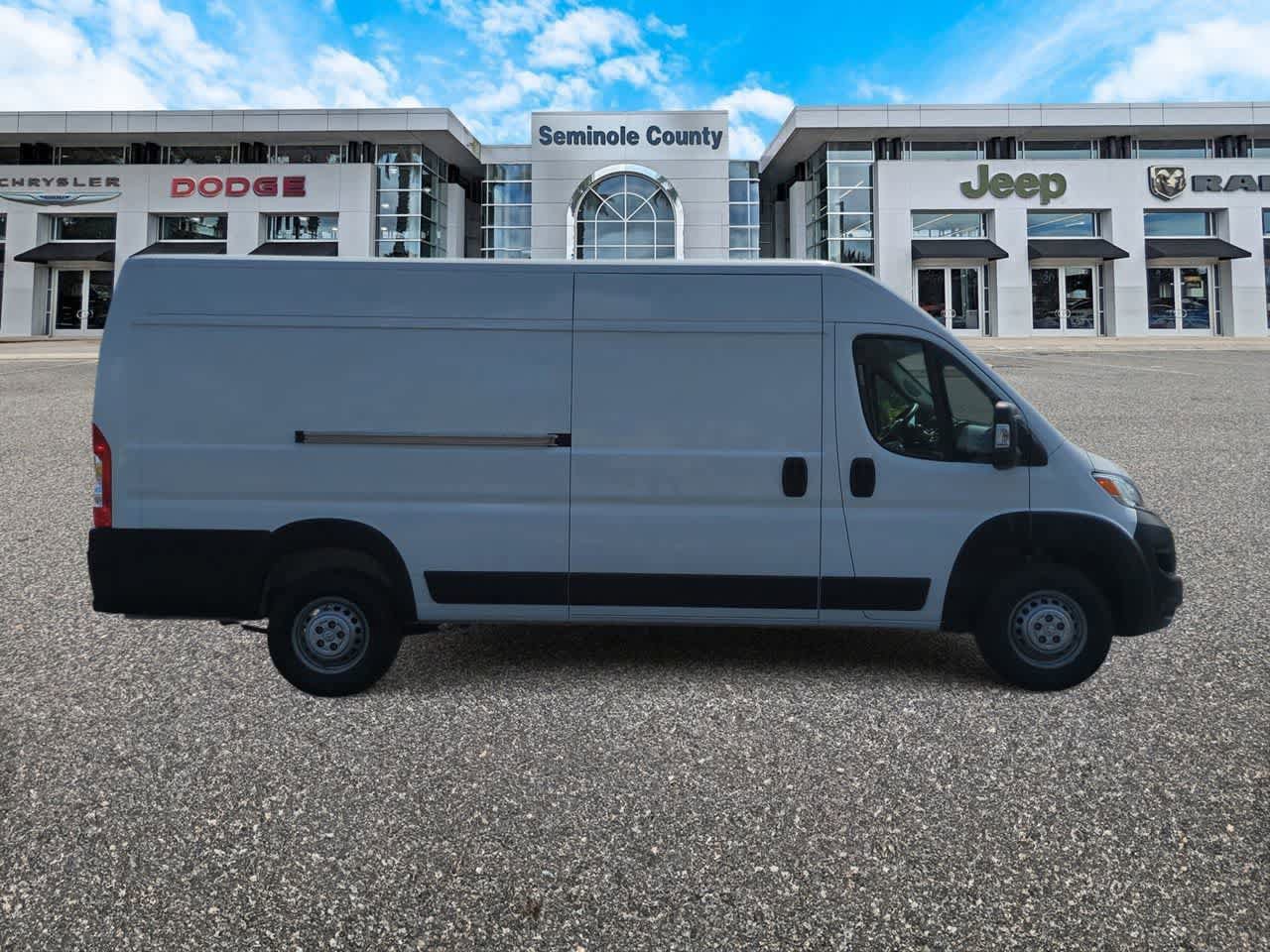 Used 2025 RAM ProMaster 3500 w/ Convenience Group FWD image 9