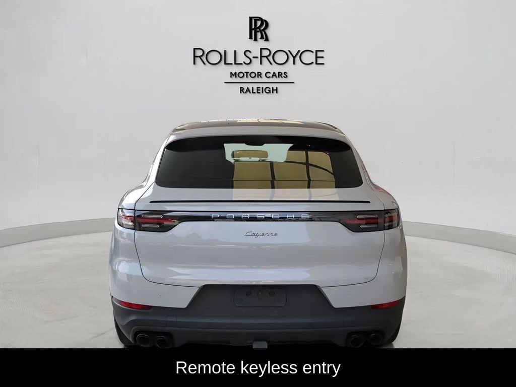 Used 2022 Porsche Cayenne Platinum Edition AWD/4WD image 5