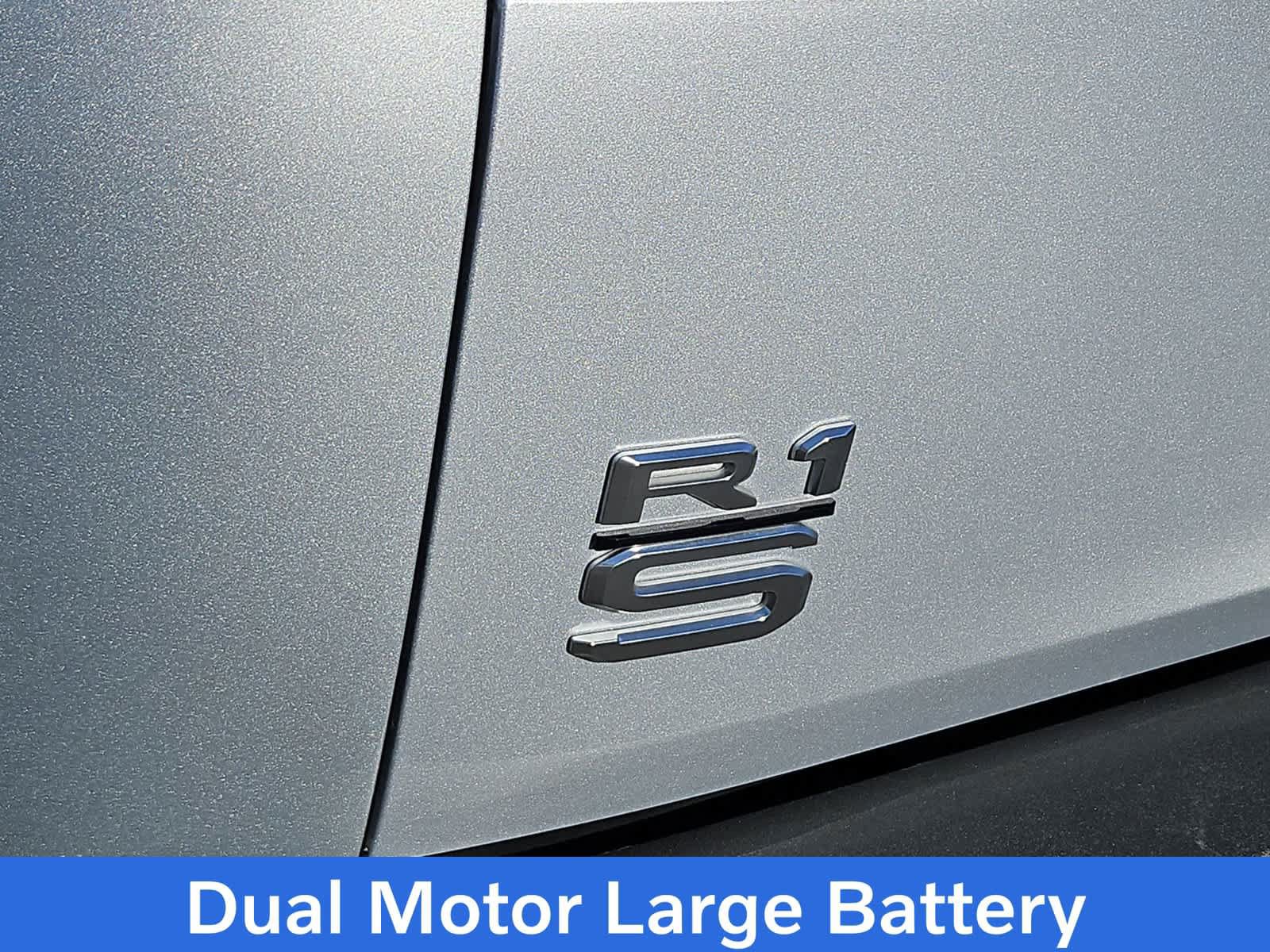Used 2025 Rivian R1S Adventure Dual AWD/4WD image 11
