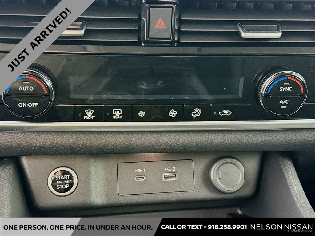 Certified 2022 Nissan Rogue SV image 15
