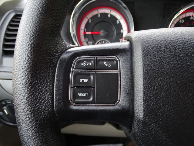 Used 2019 Dodge Grand Caravan SE w/ UConnect Hands-Free Group image 30