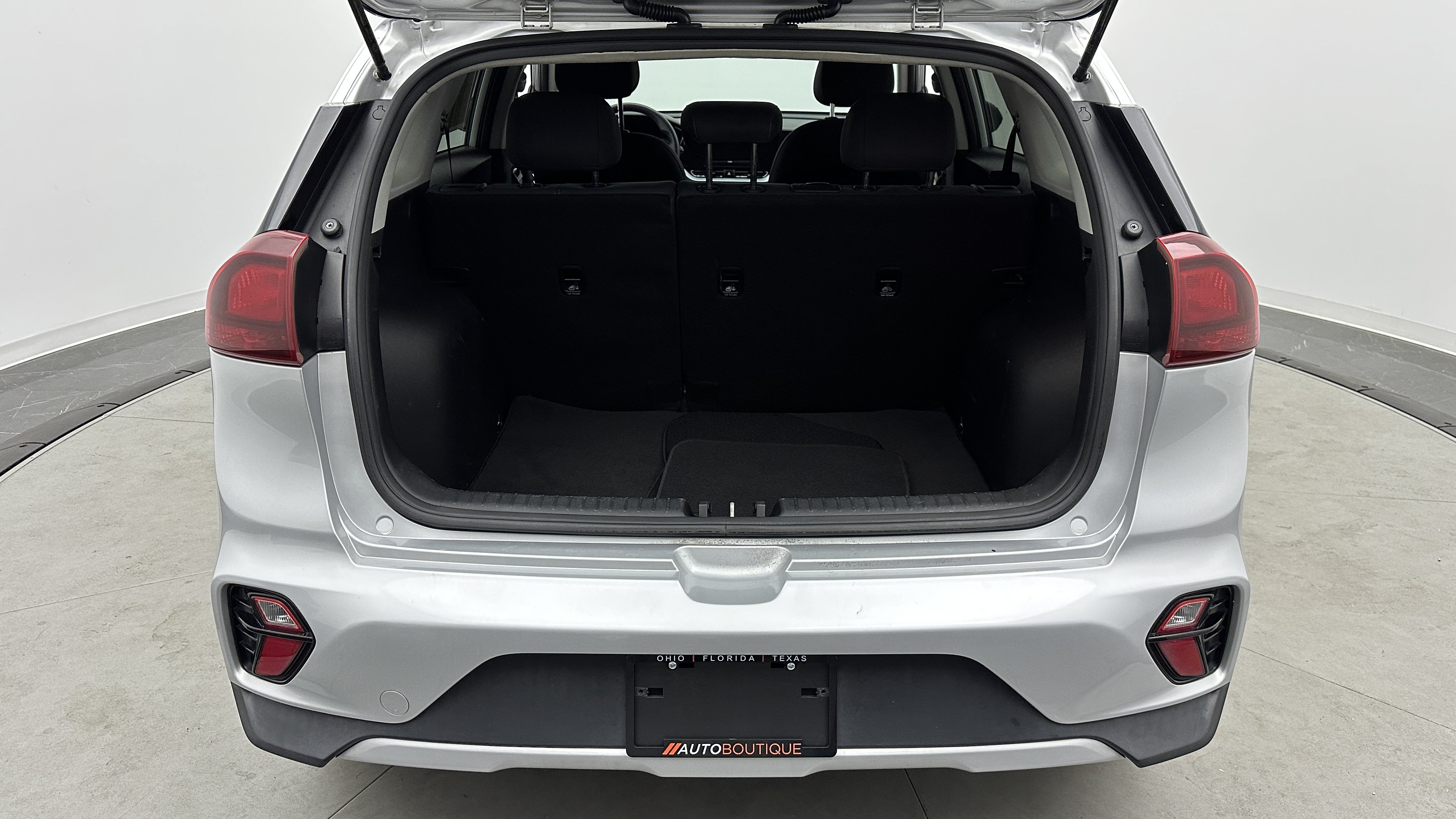 Used 2020 Kia Niro LX FWD image 25