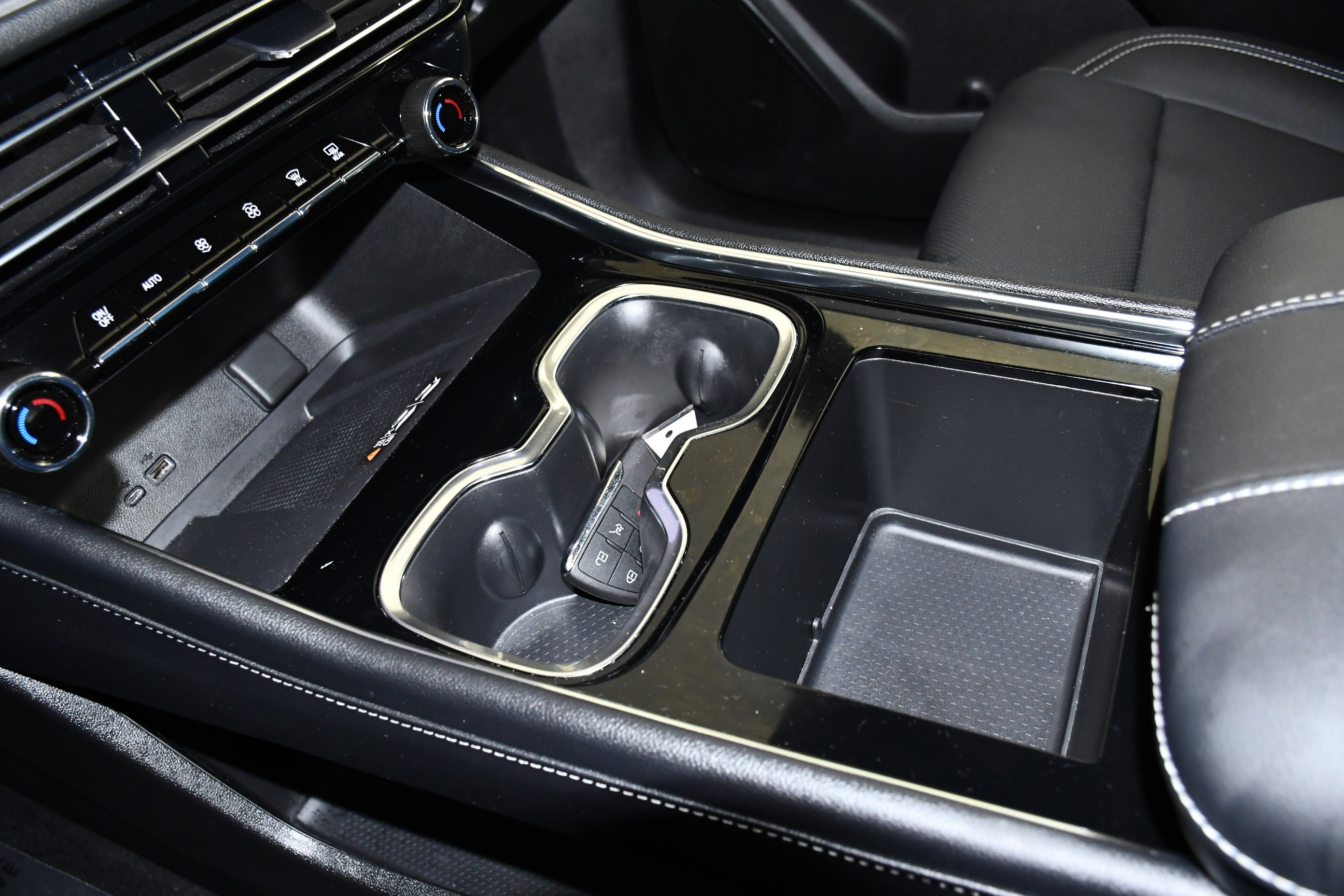 Used 2026 Chevrolet Traverse LT image 31