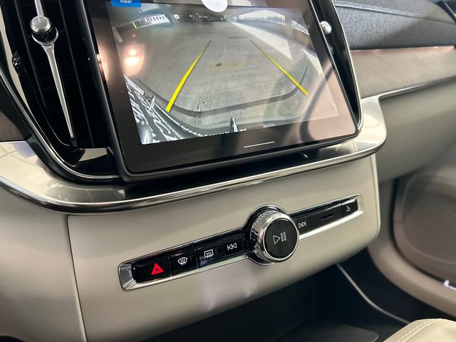 New 2026 Volvo XC90 T8 Ultra w/ Protection Package Premier image 18