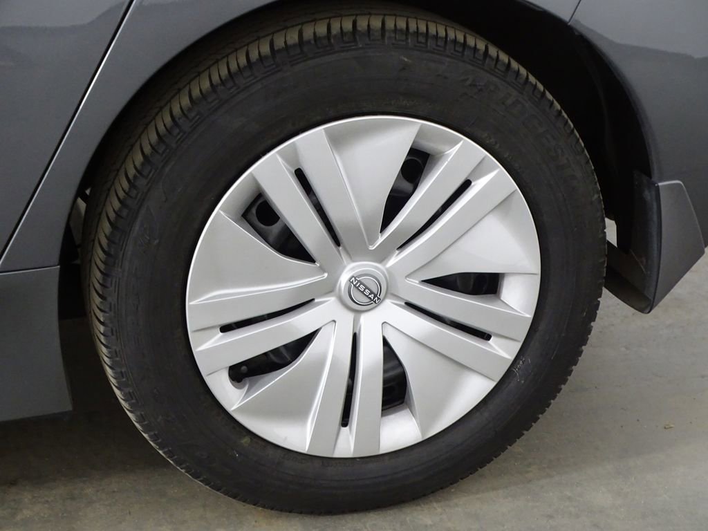 Used 2023 Nissan Leaf S image 33