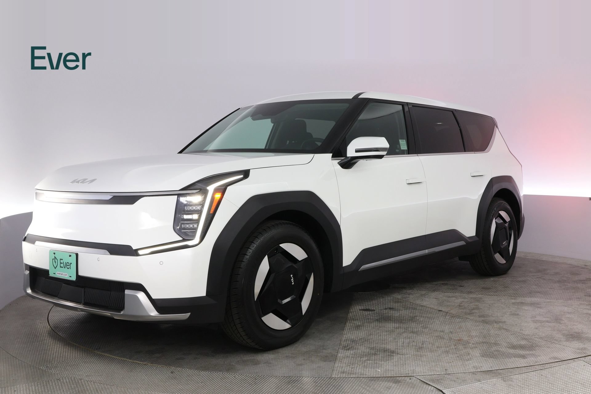 Used 2024 Kia EV9 Light Long Range RWD image 2