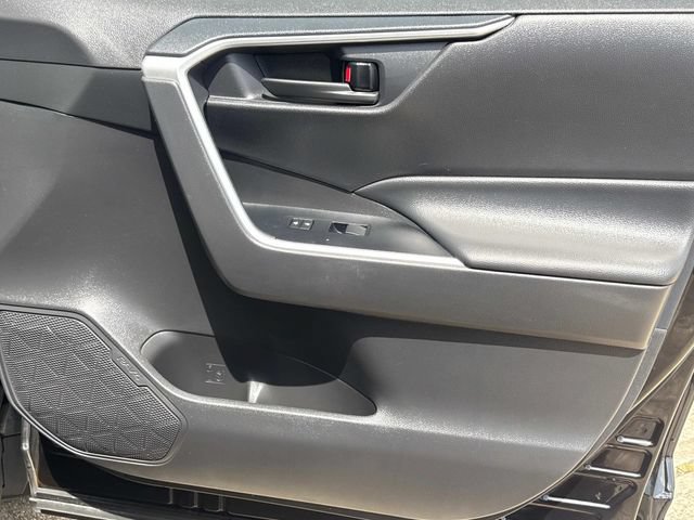 Used 2025 Toyota RAV4 LE FWD image 18