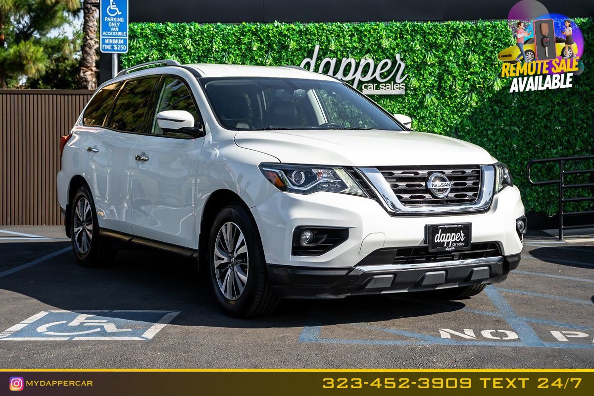 Used 2017 Nissan Pathfinder SL w/ SL Tech Package image 3
