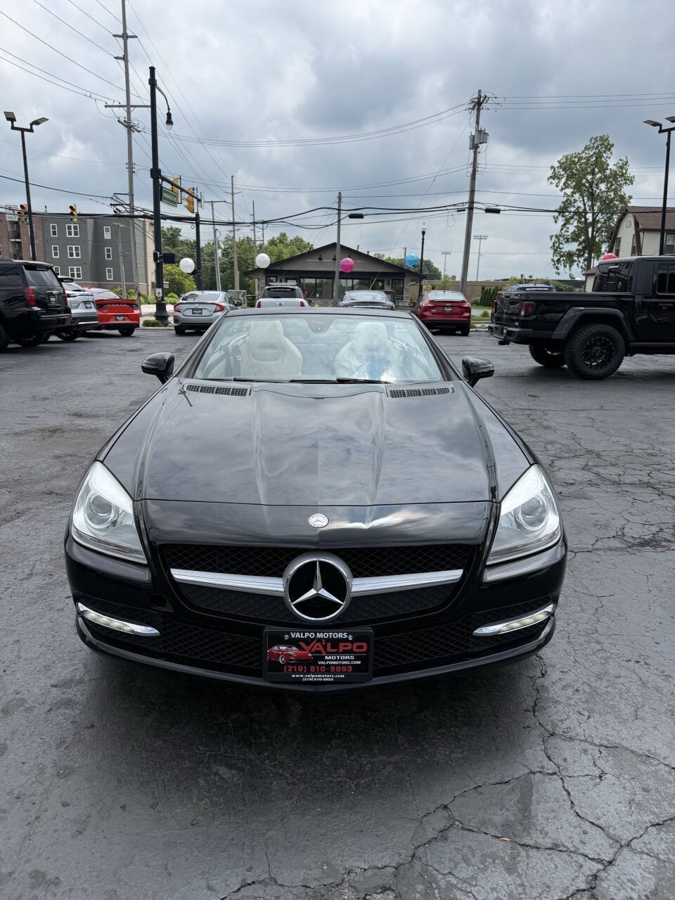 Used 2015 Mercedes-Benz SLK 250 w/ Premium Package image 2
