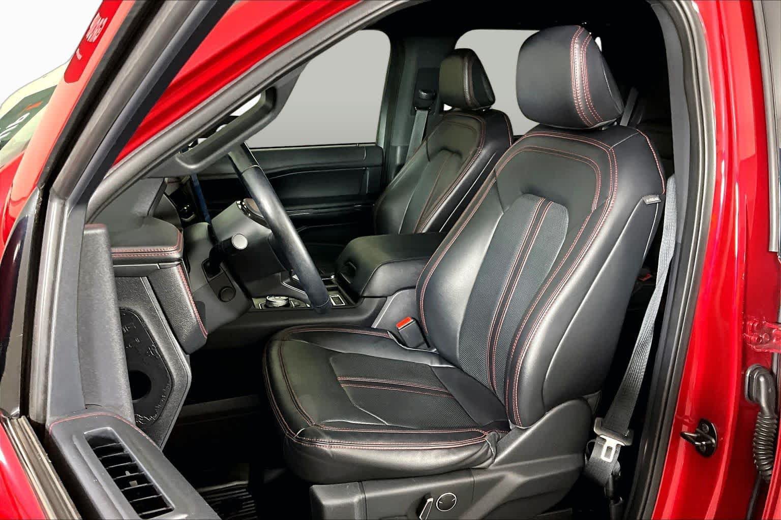 Used 2022 Ford Expedition Limited RWD image 7