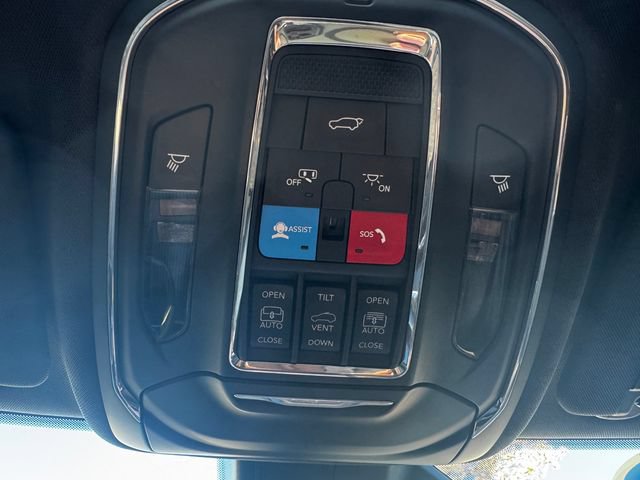 Certified 2024 Jeep Grand Cherokee Limited AWD/4WD image 41