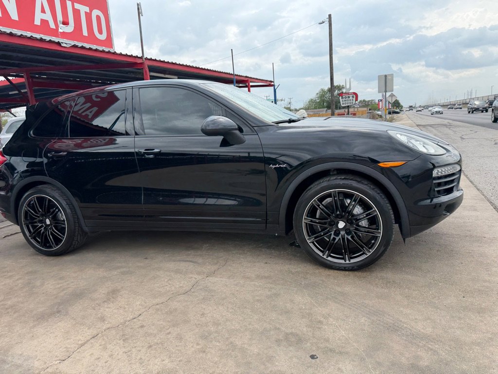 Used 2014 Porsche Cayenne S AWD/4WD image 16