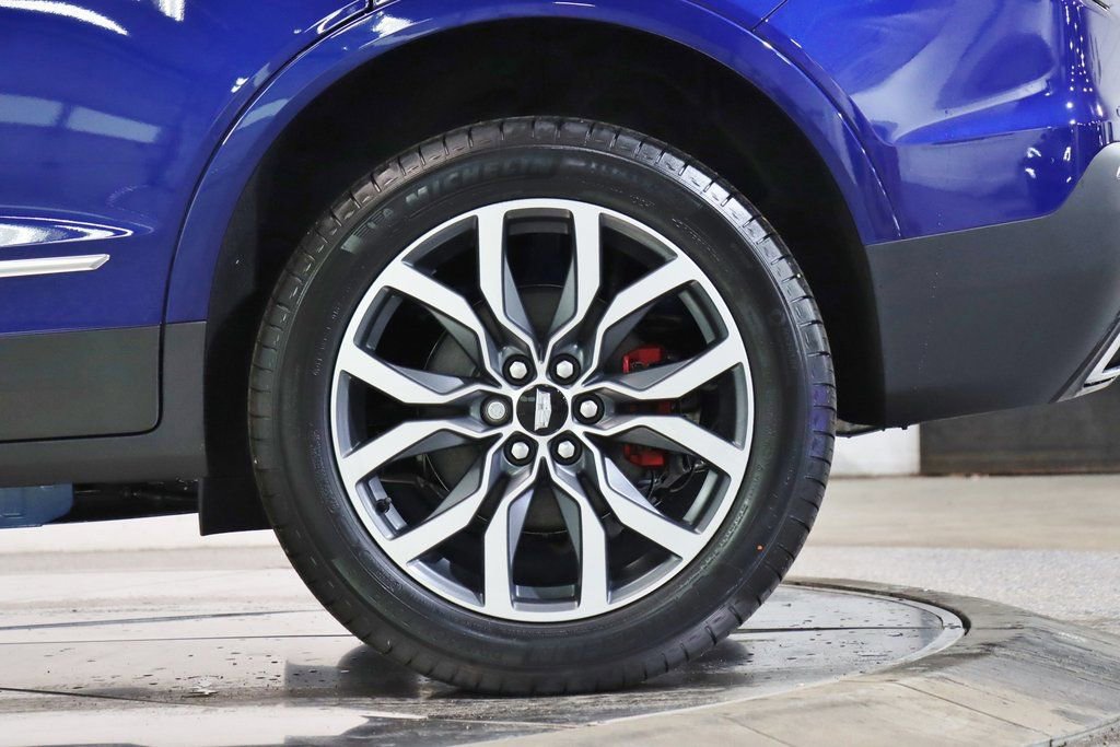Used 2023 Cadillac XT5 Sportv AWD/4WD image 5