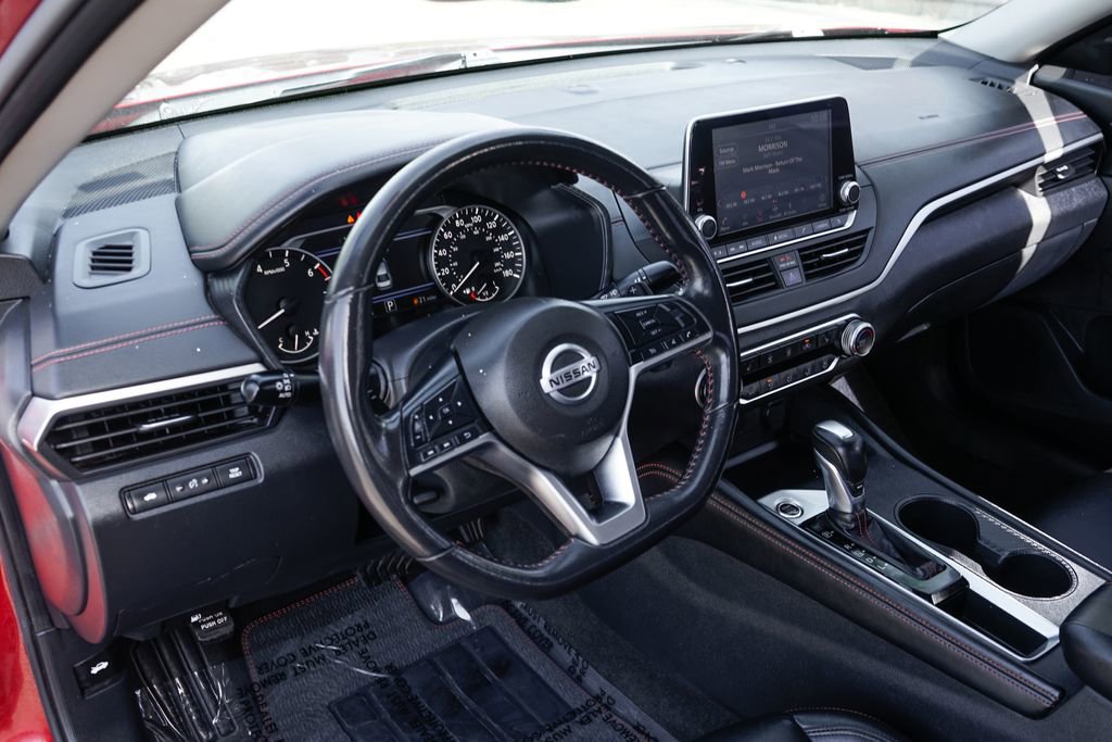 Used 2022 Nissan Altima 2.0 SR FWD image 18