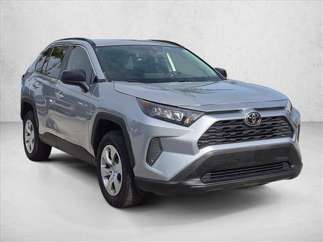 Used 2020 Toyota RAV4 LE AWD/4WD image 3