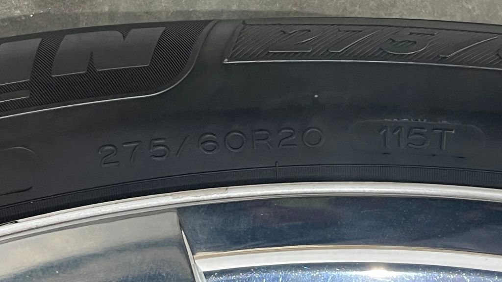 Used 2017 RAM 1500 Express image 32