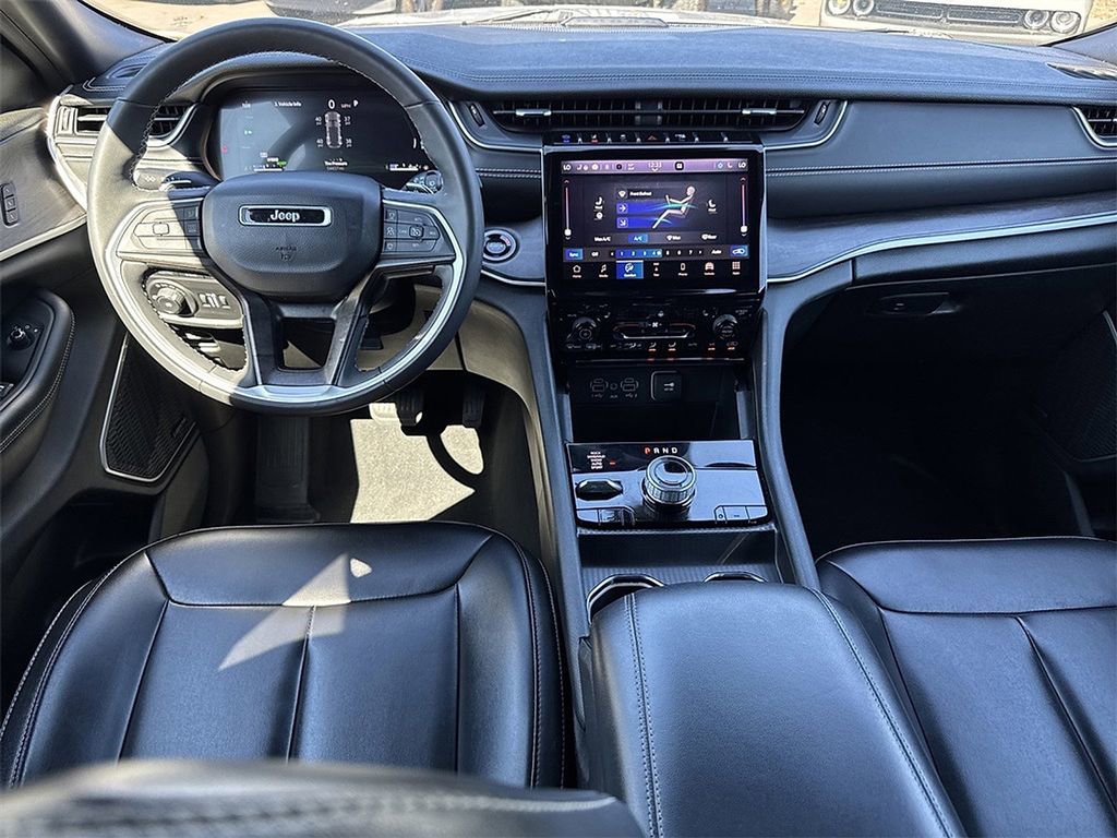 Used 2024 Jeep Grand Cherokee Limited 4xe image 9