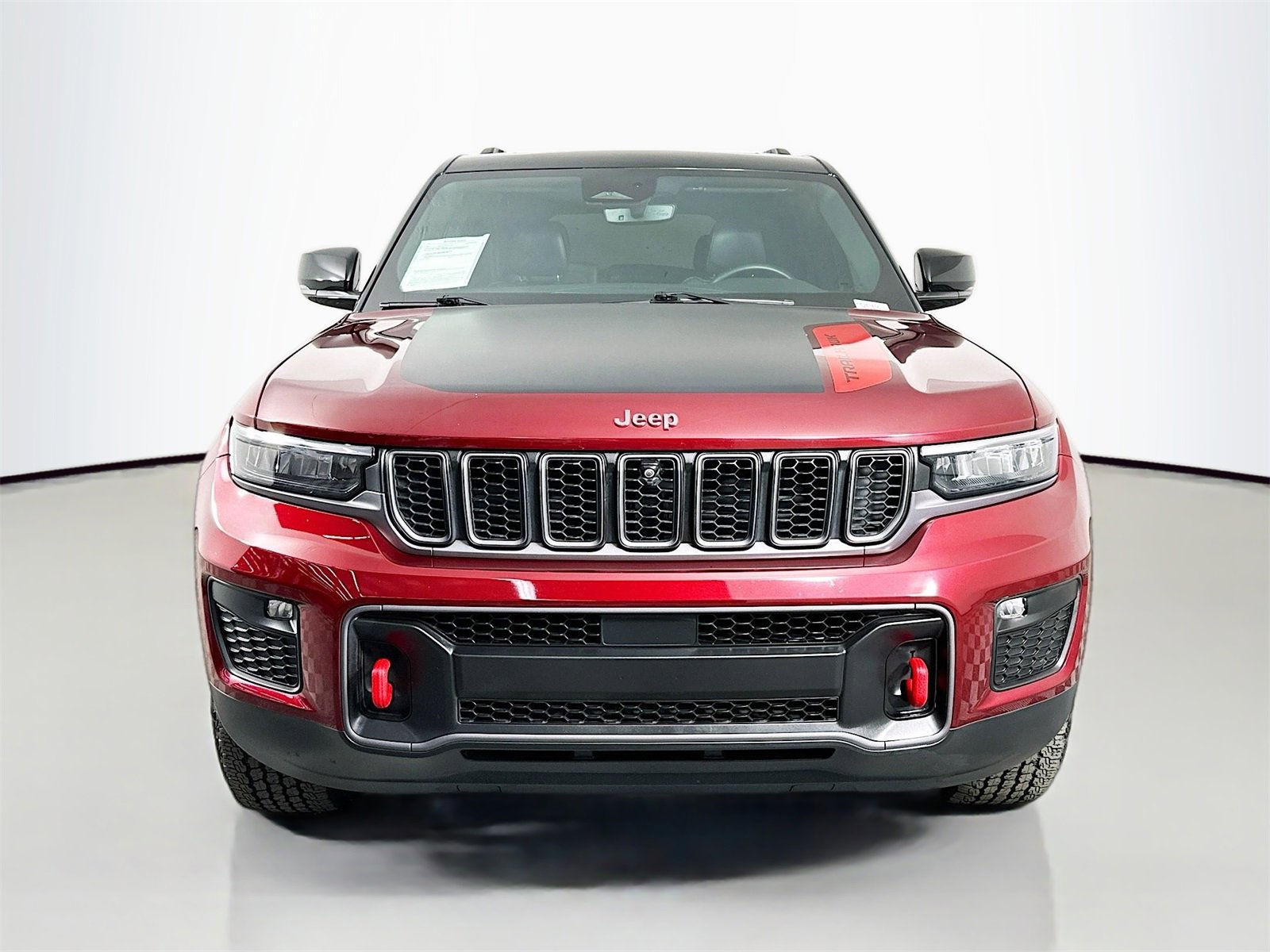 Used 2022 Jeep Grand Cherokee Trailhawk image 2