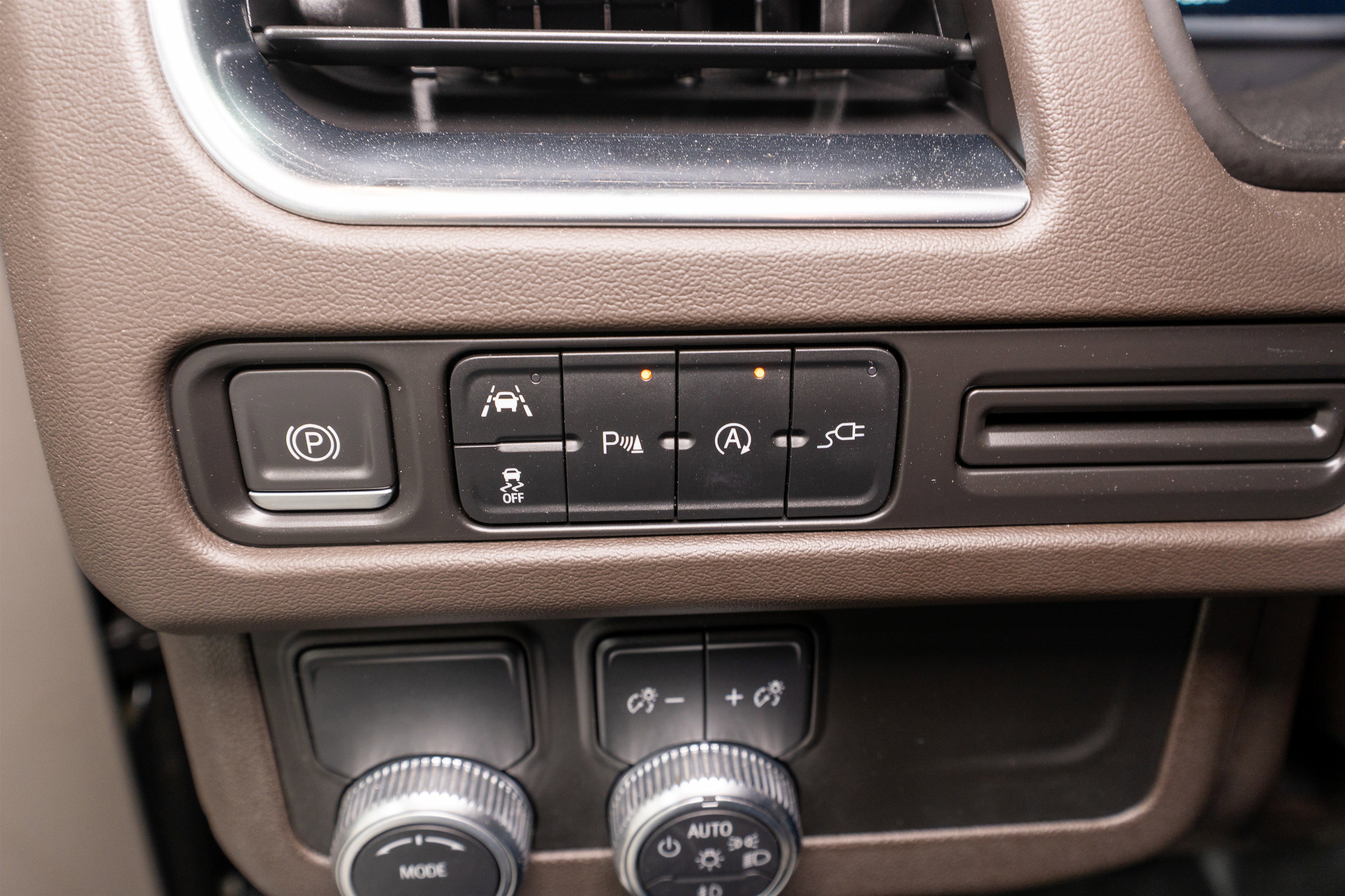 Used 2022 GMC Yukon SLE RWD image 26