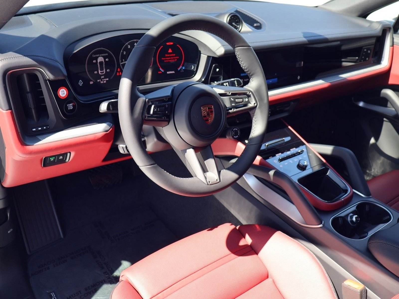 New 2026 Porsche Cayenne Coupe image 4