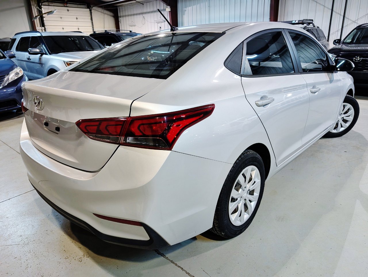Used 2020 Hyundai Accent SE image 8
