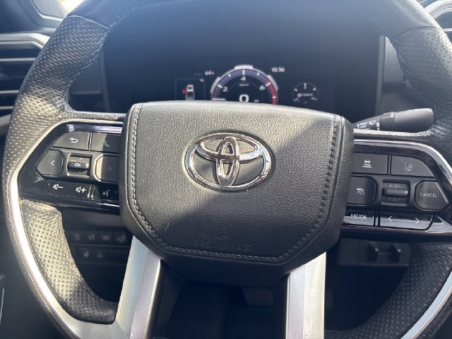 Used 2025 Toyota Tundra Platinum AWD/4WD image 15