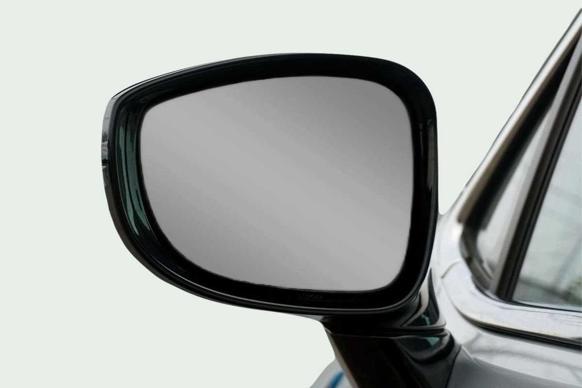 Used 2024 Chrysler Pacifica Limited FWD image 12