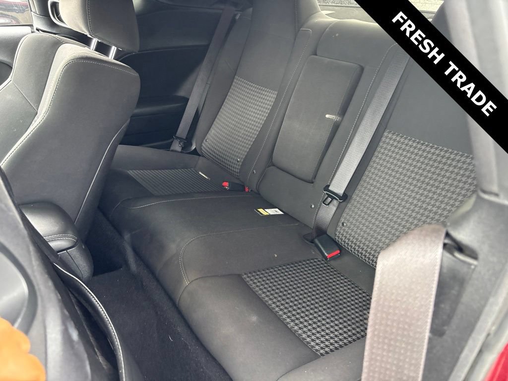 Used 2019 Dodge Challenger R/T w/ Driver Convenience Group RWD image 6