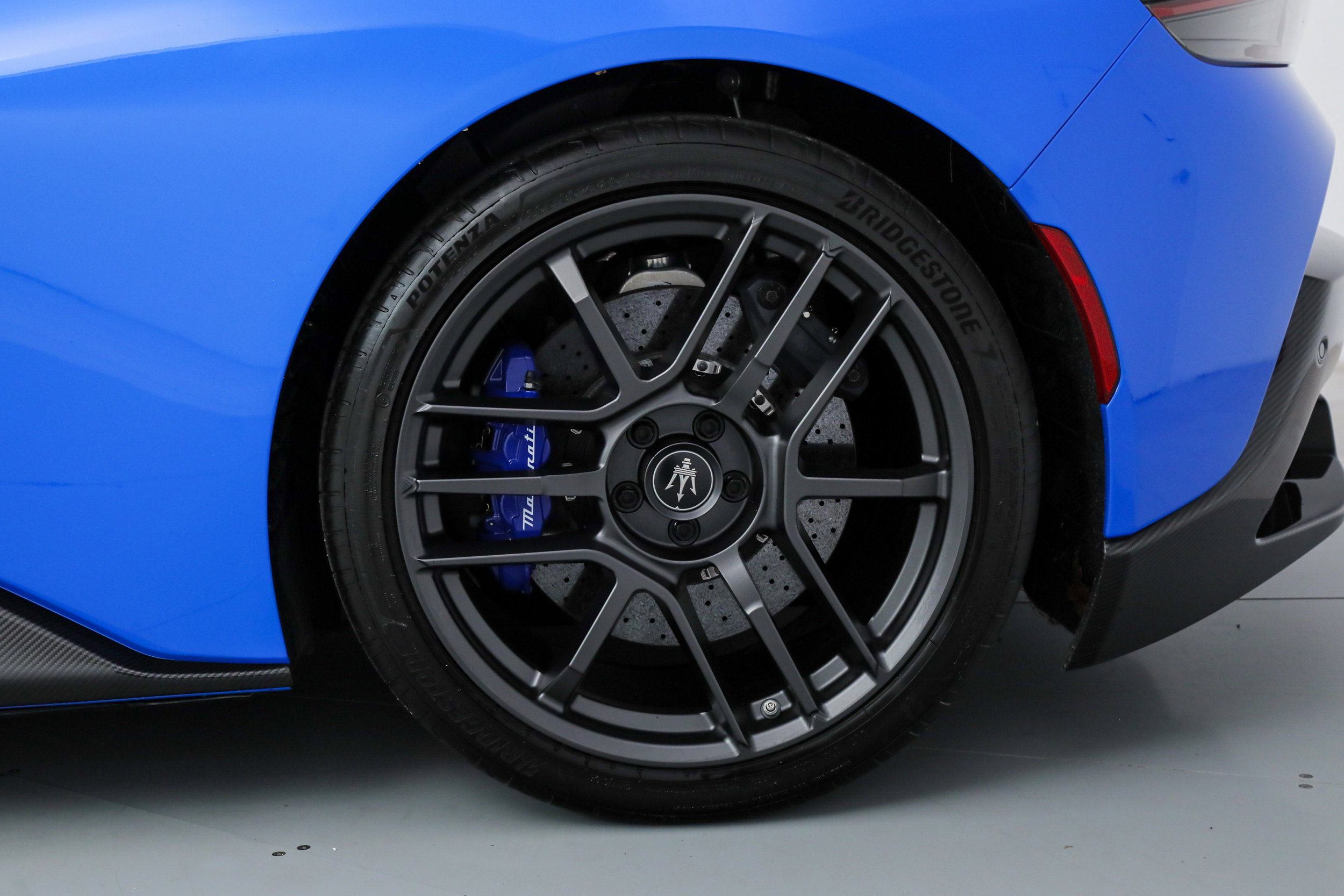 Certified 2022 Maserati MC20 Coupe RWD image 40