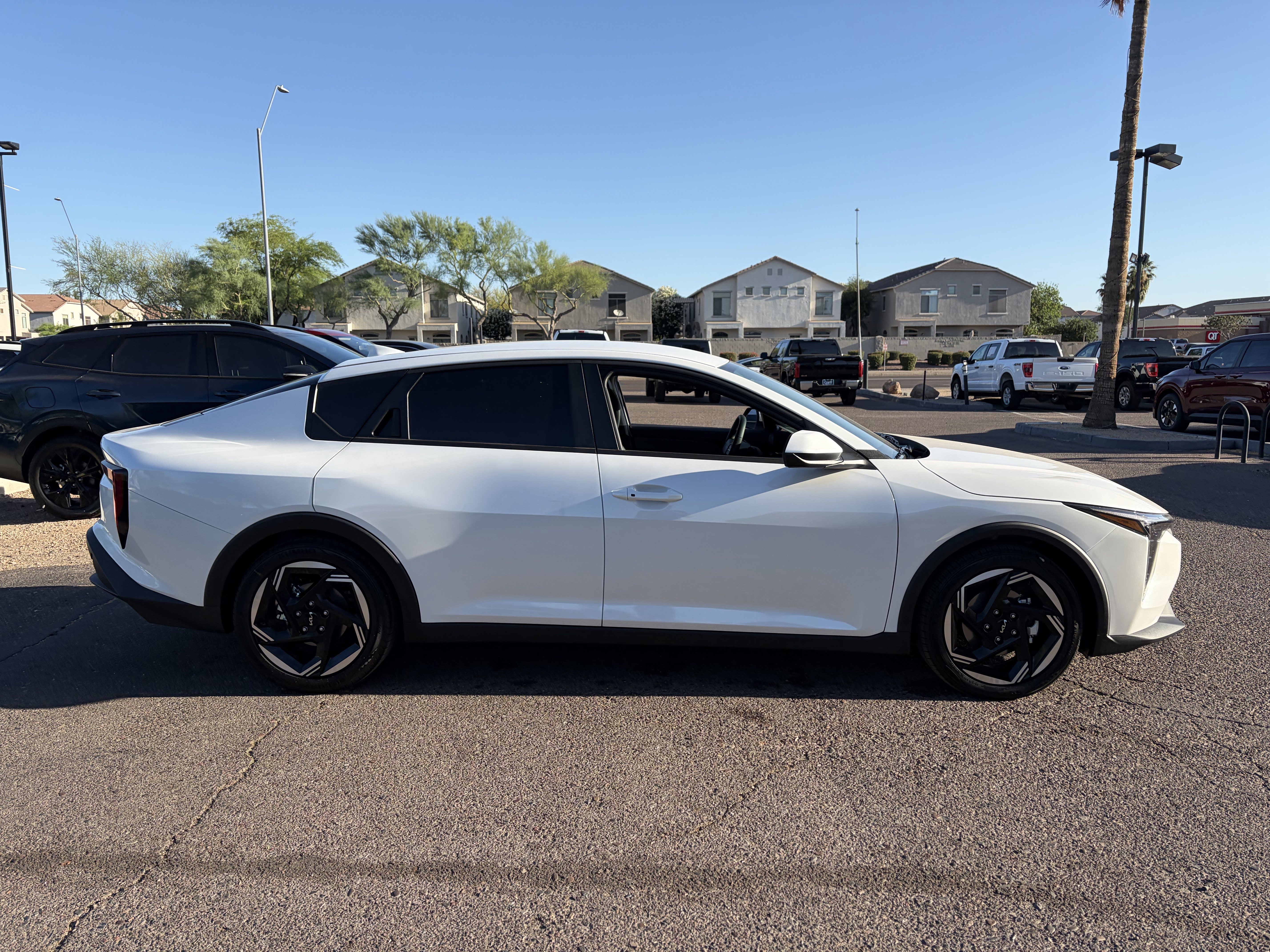 New 2026 Kia K4 EX FWD image 2