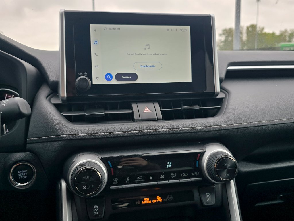 Certified 2025 Toyota RAV4 XLE AWD/4WD image 28