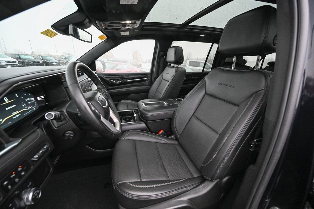 Used 2023 GMC Yukon XL Denali image 18